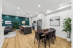 Rare Find-Dual Suites, 3 Kings & Prime Location - Image 3
