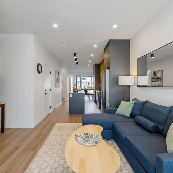 Upper+Lower, Great for Large Families, Fenced Yard - Image 1