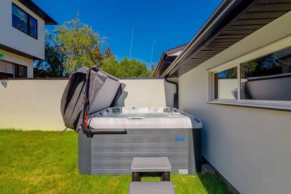 HotTub, Perfect for Families, 3 King Beds, Fenced - Image 5